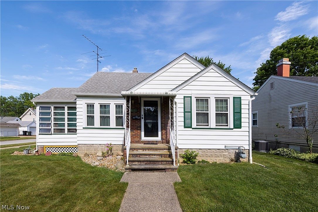 187 Pasadena Ave, Elyria, OH 44035 | Zillow