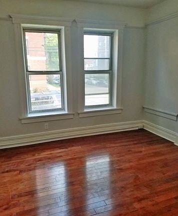 3rd image of 19 E 4th St APT 2B