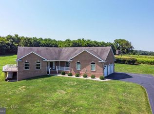 855 Mich Trace Dr, Westminster, MD 21158