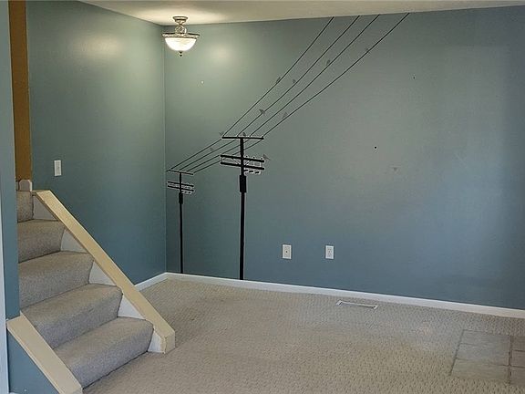 4th image of 156 Norman Ave