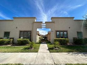 2120 Taxco Ct