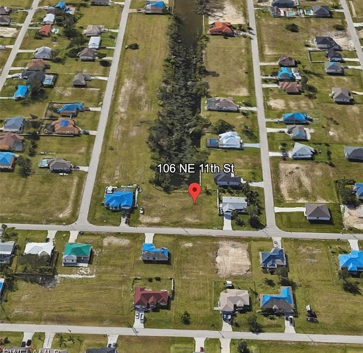 2nd image of 106 NE 11th St