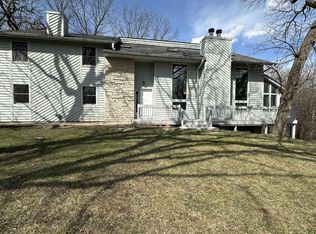 6433 Briarwood Dr, Burlington, WI 53105