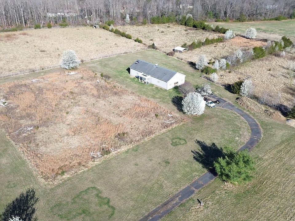 2nd image of 6610 Whispering Meadow Trl