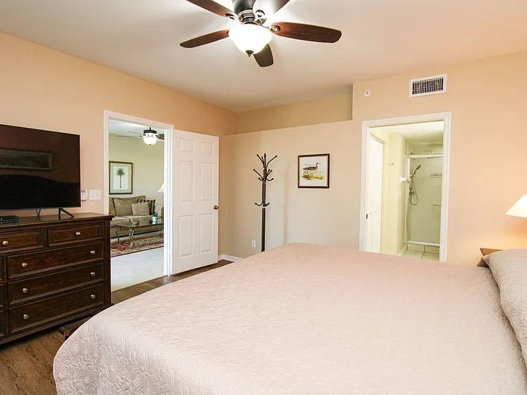 5025 Cedar Springs Dr #102 — Photo 60