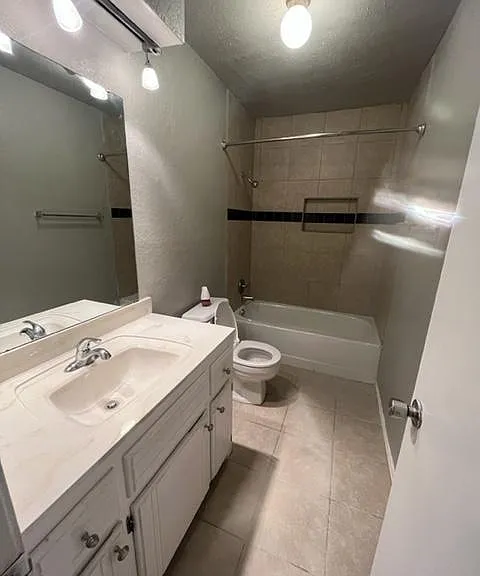 401 Conestoga Dr — Photo 5