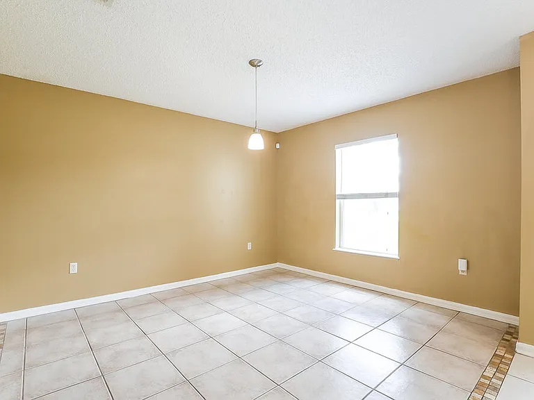 2047 Galahad Dr — Photo 6