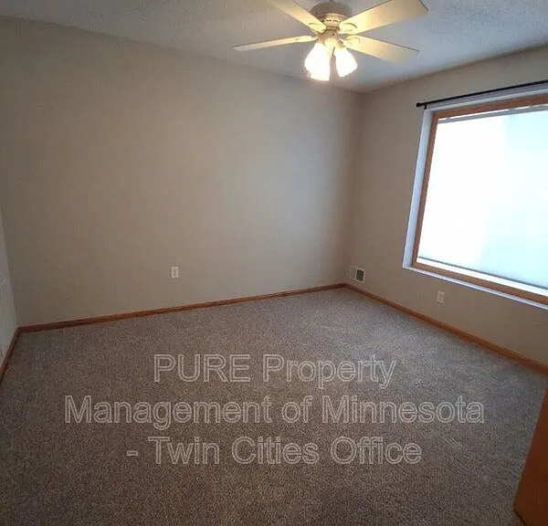 612 Lake View Dr — Photo 7