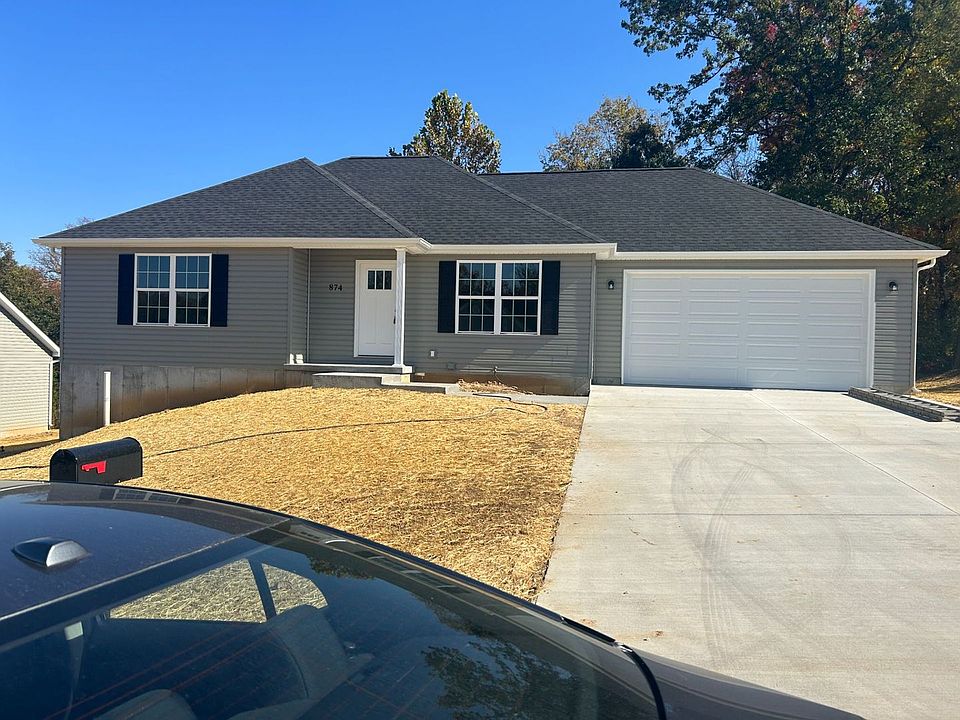 1st image of 874 Lakeway Dr