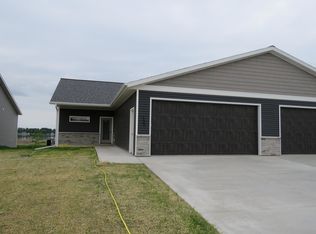 127 Linden Ln, Fox Lake, WI 53933