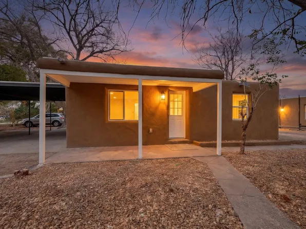8907 Guadalupe Trl NW, Albuquerque, NM 87114