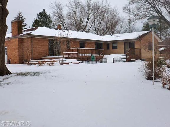 2nd image of 5941 Bonanza Dr