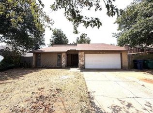 10408 NW 40th St, Yukon, OK 73099