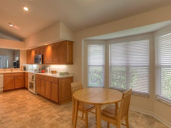 5th image of 15892 Sanctuary Dr