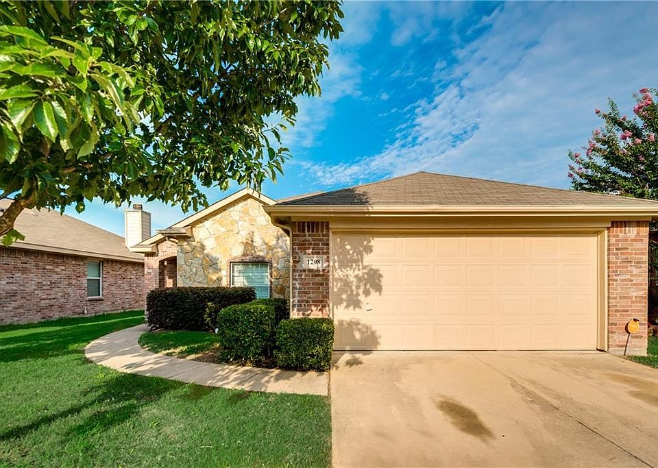 1st image of 1208 Galicia Ln