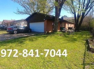144 Hedgerow Ln, Lewisville, TX 75057