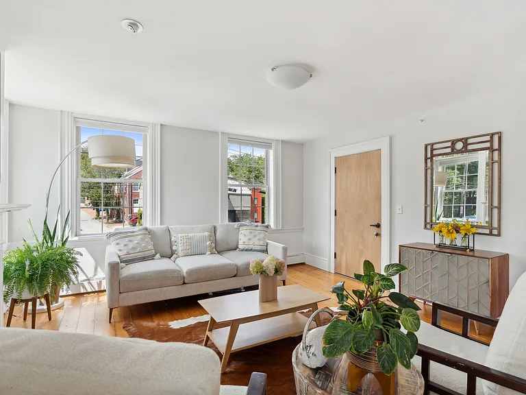 32 Pleasant St #2 — Photo 6