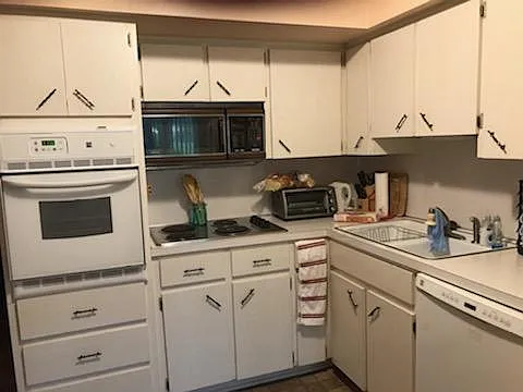 2258 World Parkway Blvd W #10 — Photo 11