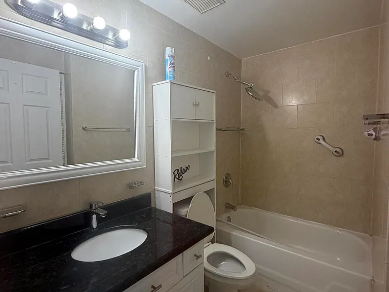 7194 Southgate Blvd — Photo 9