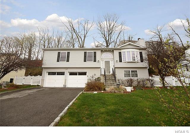 1st image of 12 Sabrina Ln