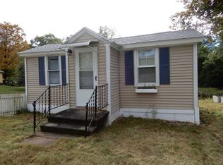 79 1/2 East St, Ware, MA 01082
