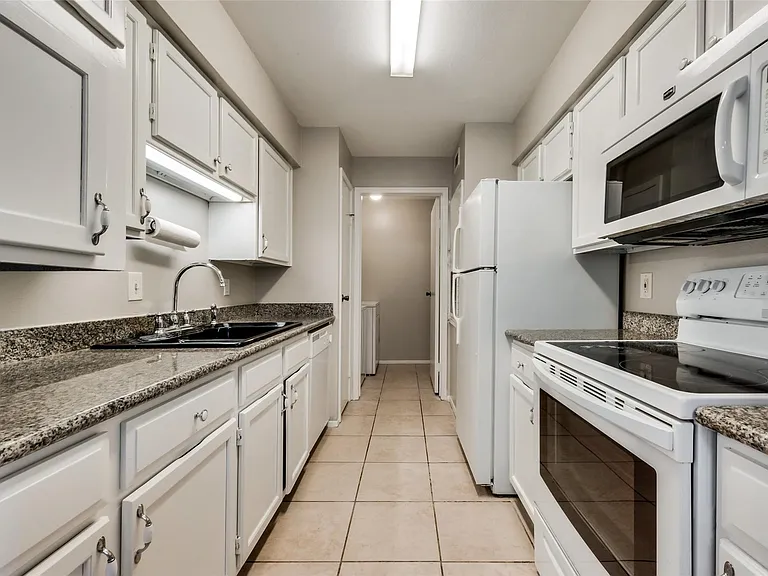 8787 Brae Acres Rd #406 — Photo 6
