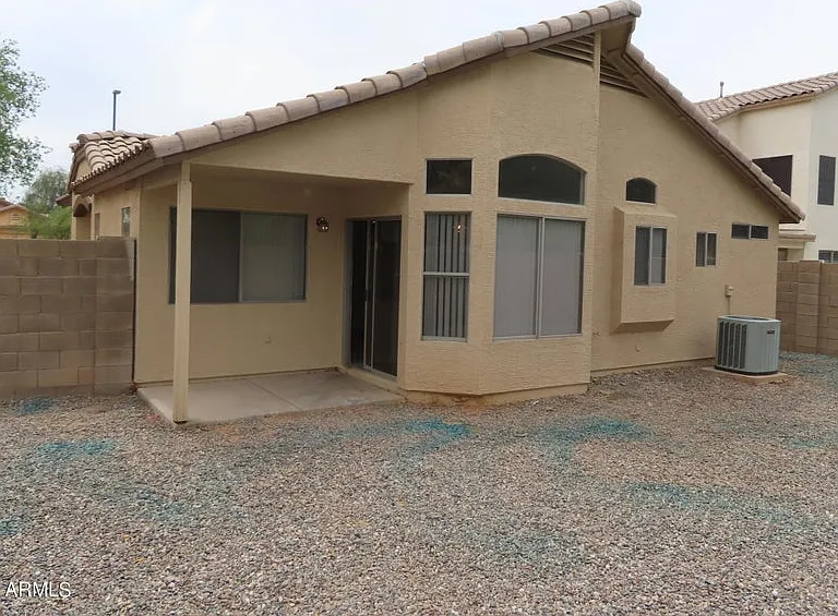 1764 E Harrison St — Photo 9