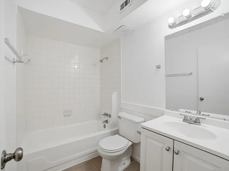 334 Valley Park Dr — Photo 25
