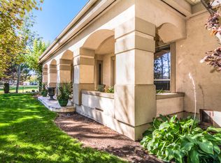 3810 SW Gene Sarazan Dr, Redmond, OR 97756