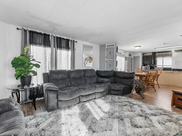 983 Aria Blvd #16 — Photo 4
