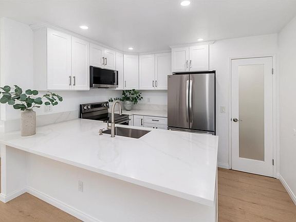 2nd image of 7758 Caminito Encanto Unit 204