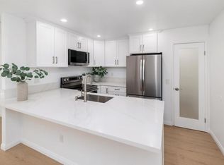 7758 Caminito Encanto Unit 204, Carlsbad, CA 92009