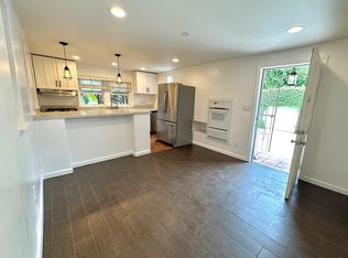857 N Hoover St, Los Angeles, CA 90029