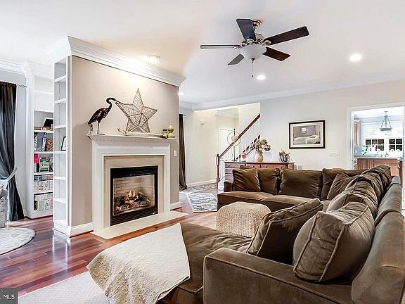 2nd image of 210 Country Ln