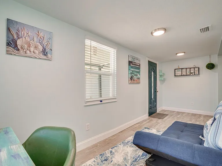 5020 Swift Rd — Photo 7