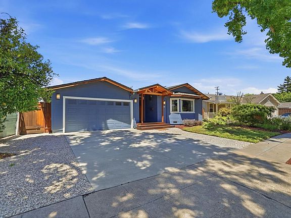 2nd image of 939 Rosette Ct