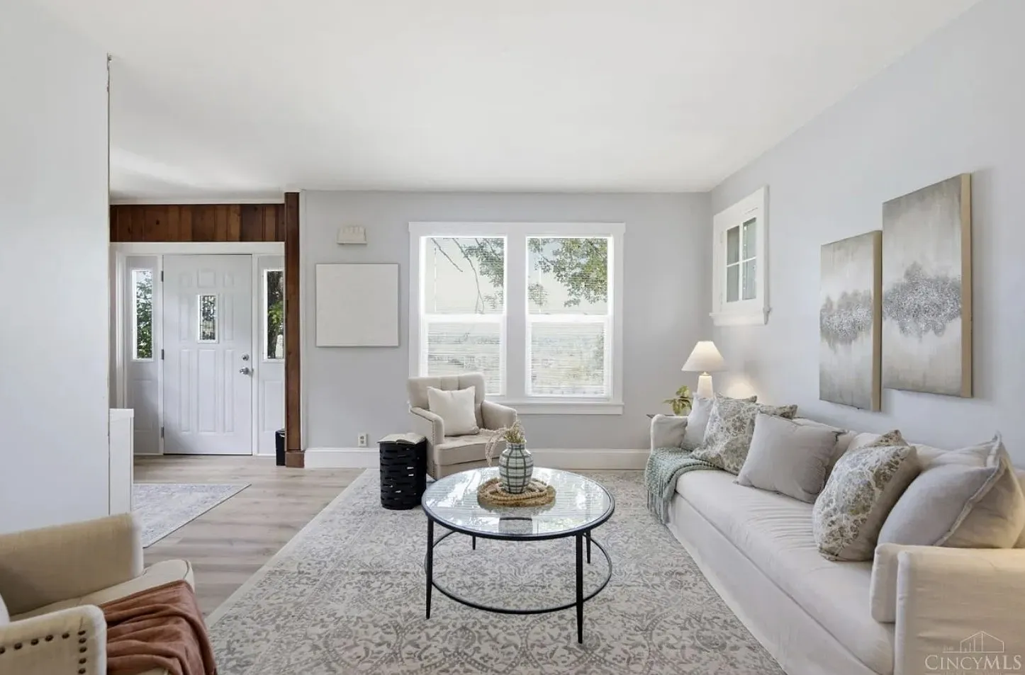 3 bed, 1.5 bath, 1358 sqft, $1,700 — Photo 2