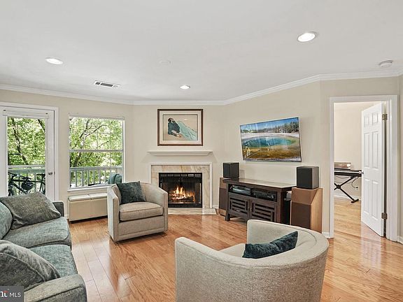 5th image of 5804 Inman Park Cir APT 410