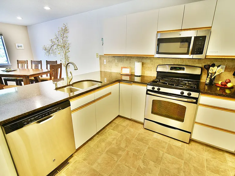 600A Gold Dust Dr — Photo 2