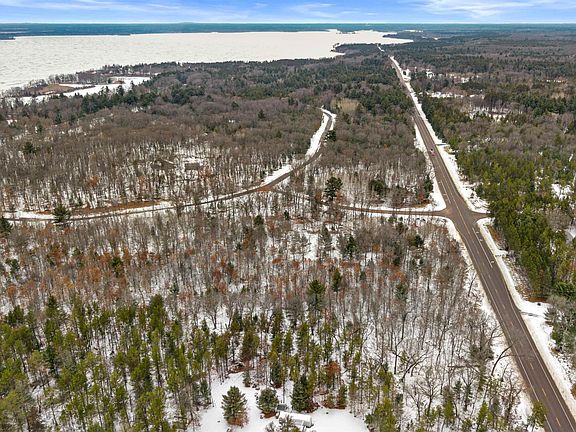 4th image of 1681 Wood Rd