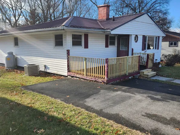 1602 Taylor St, Radford, VA 24141