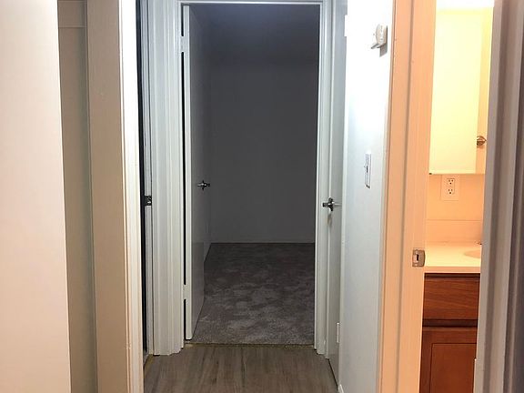 5th image of 1026 Nottingham Pl