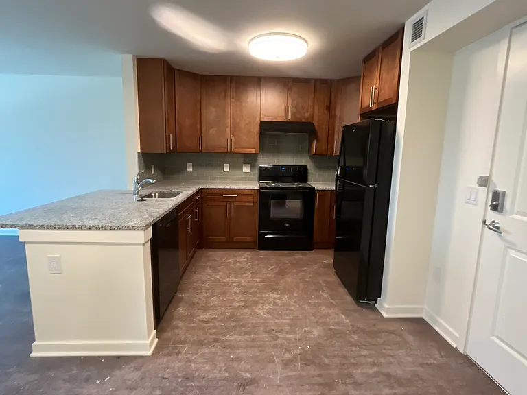 Birchwood at Washington Township — Photo 10