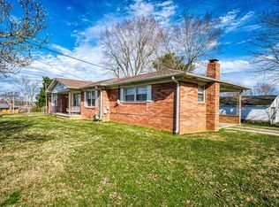 926 Forest Cir, Sparta, TN 38583