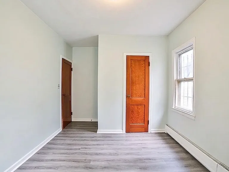 1811 Weston Ave #1 — Photo 9