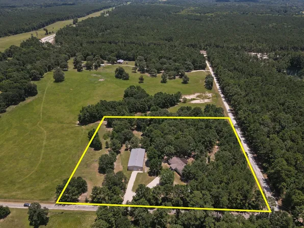103 Louis Voan Rd, Huntsville, TX 77320