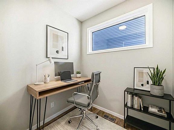 5th image of 354 E Ellen Park
