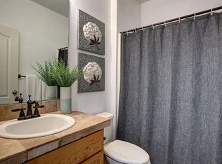 61472 Brosterhous Rd, Bend, OR 97702