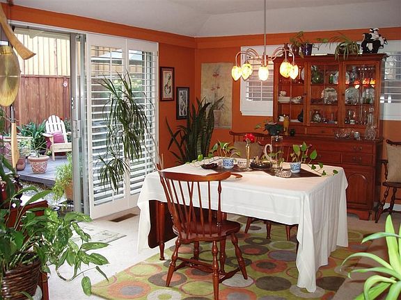 Slider from Dining Room to Yard