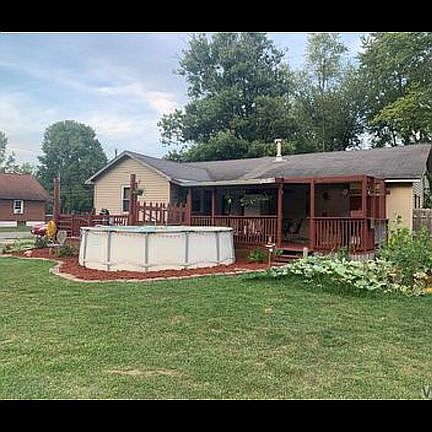 4th image of 1700 Lennox Ave
